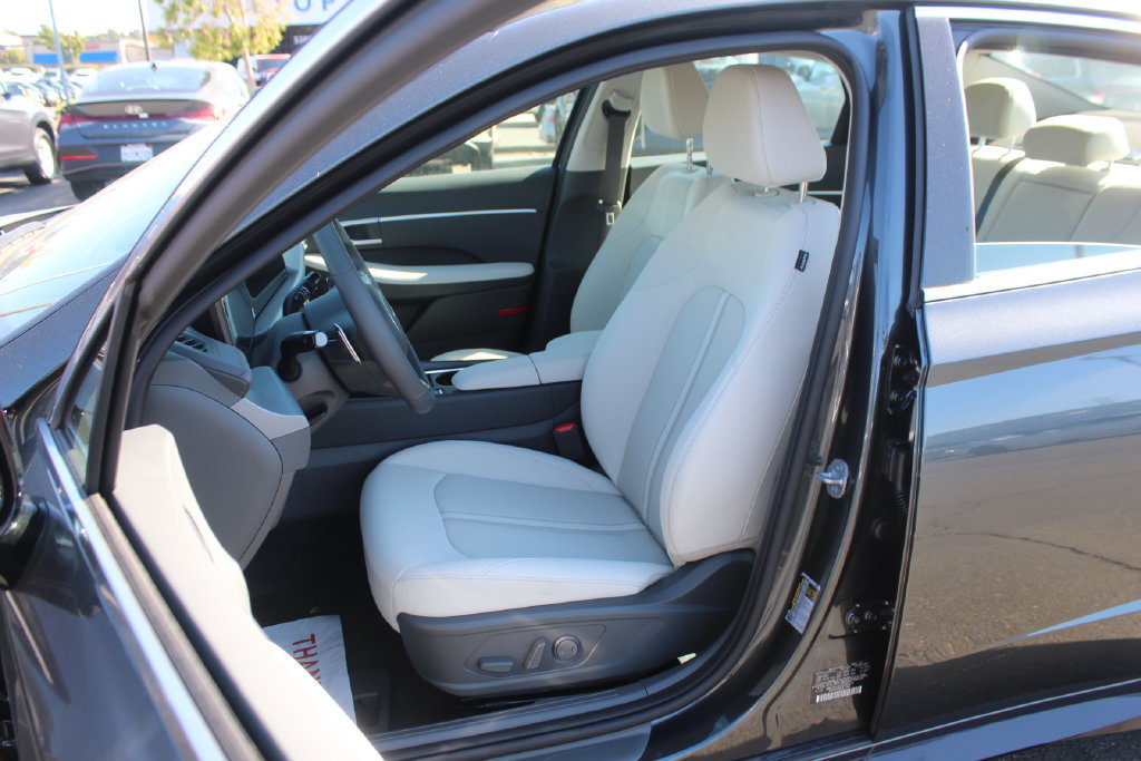 New 2026 Hyundai Sonata SEL FWD image 12