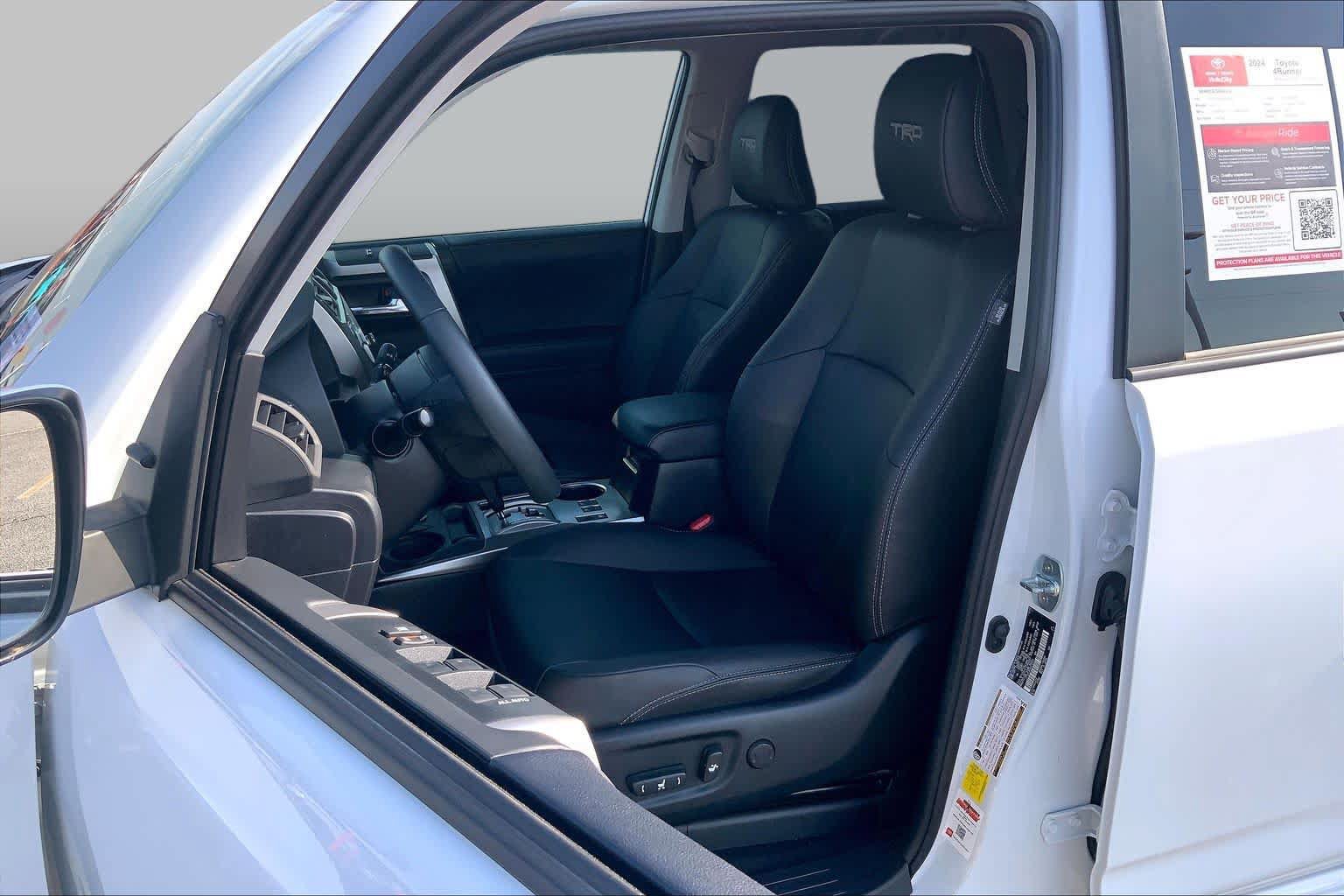 Used 2024 Toyota 4Runner TRD Sport w/ Technology Package AWD/4WD image 8