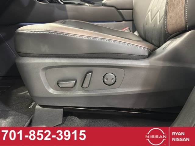 New 2026 Nissan Pathfinder Platinum image 36