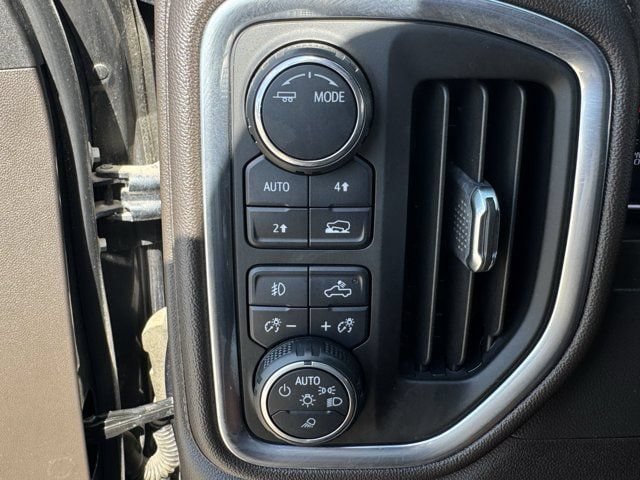 Used 2020 Chevrolet Silverado 1500 LTZ w/ LTZ Plus Package AWD/4WD image 24