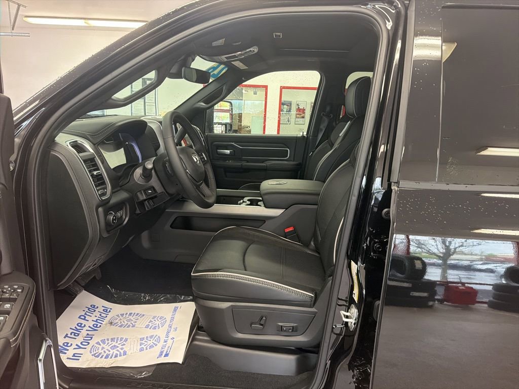 New 2026 RAM 3500 Laramie AWD/4WD image 6
