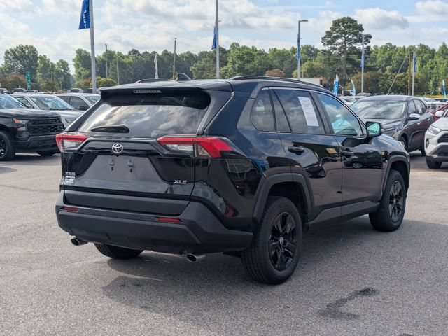 Used 2022 Toyota RAV4 XLE FWD image 3