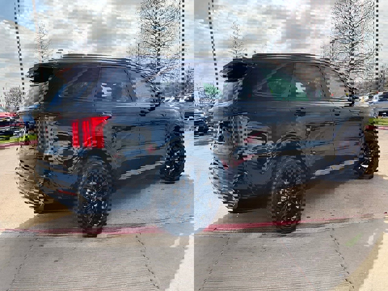 Used 2023 Kia Sorento SX image 6