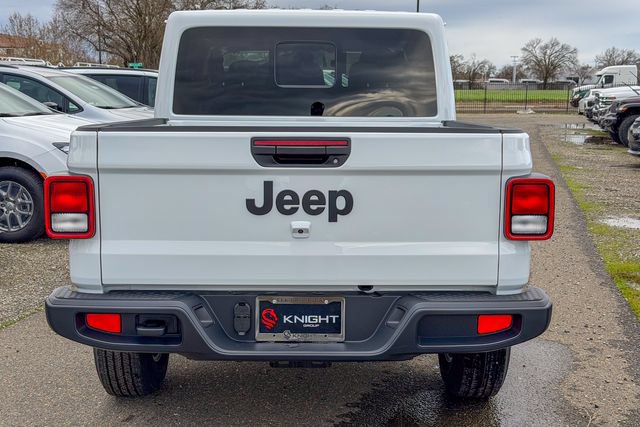 New 2026 Jeep Gladiator Sport AWD/4WD image 9