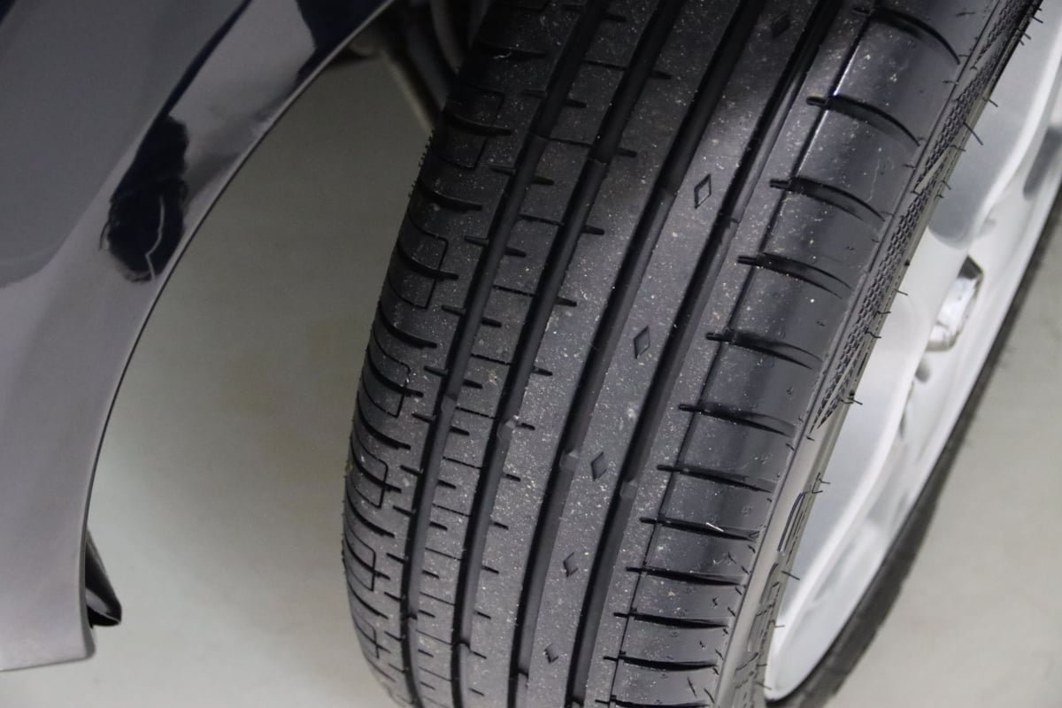 Used 2004 Toyota MR2 RWD image 19