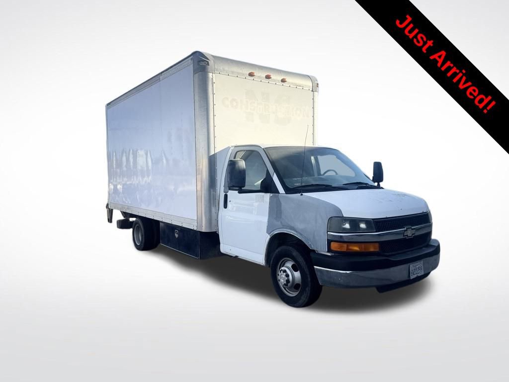 Used 2007 Chevrolet Express 3500 w/ Chrome Appearance Package image 1