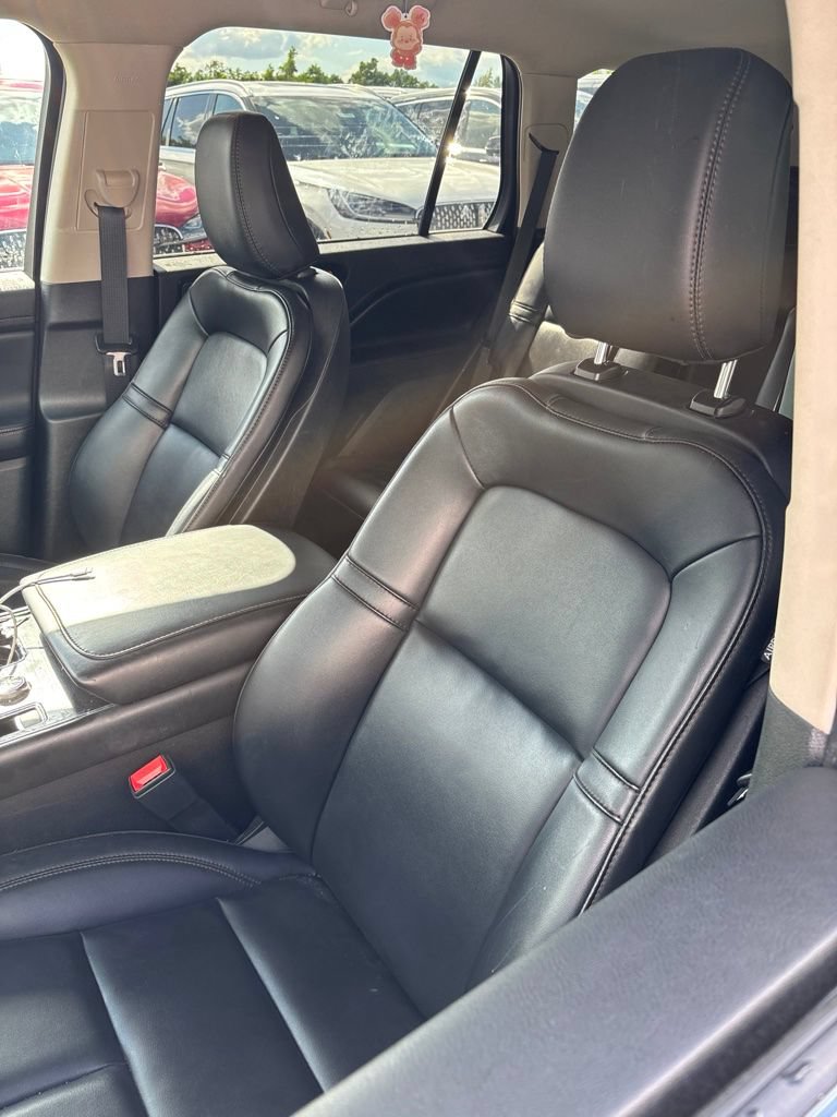 Used 2023 Lincoln Aviator AWD w/ Elements Package image 7
