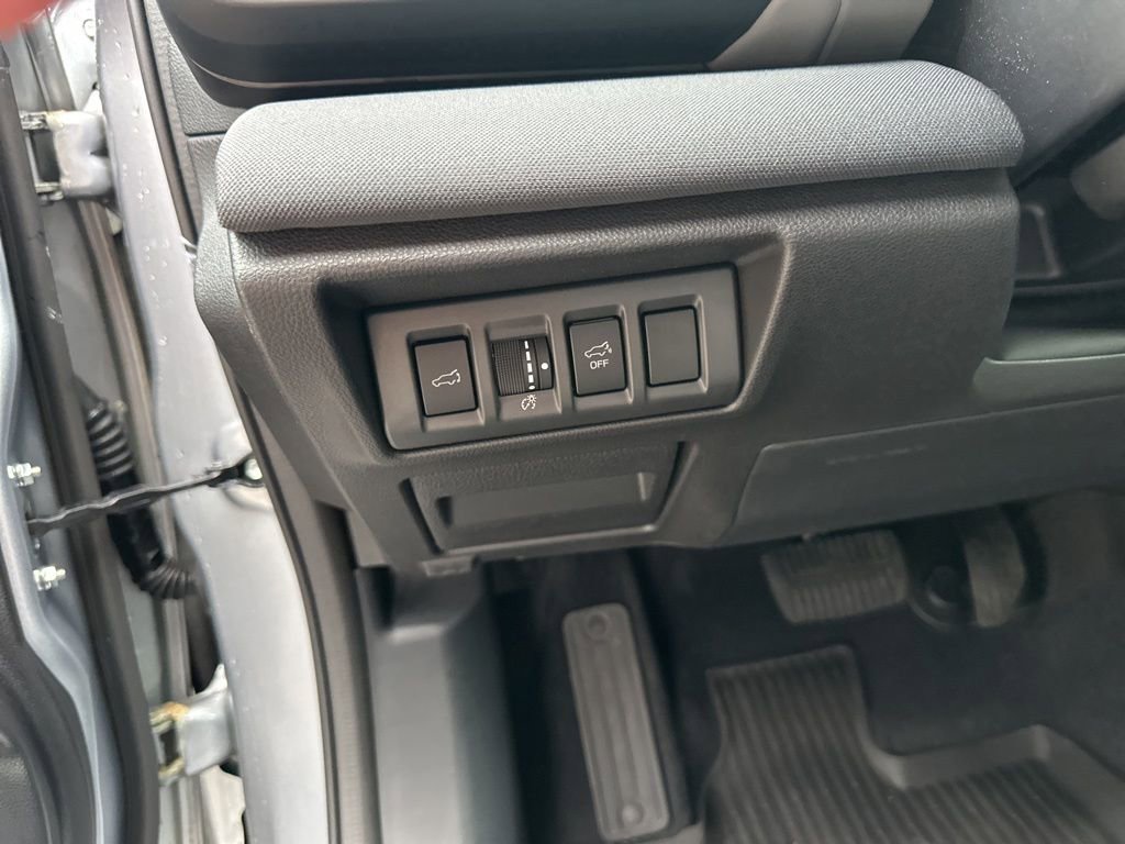Certified 2025 Subaru Outback Premium image 11