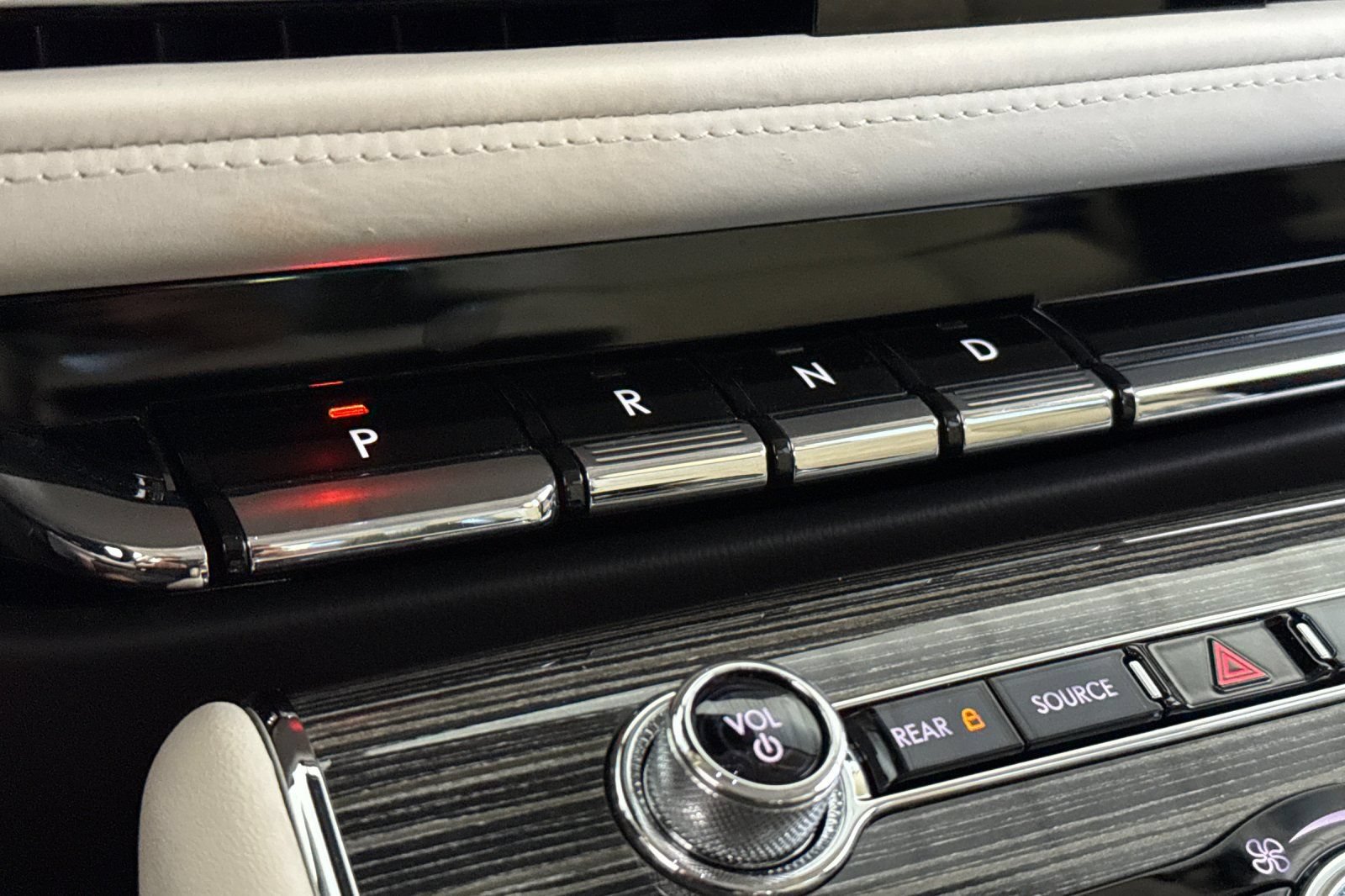Certified 2023 Lincoln Aviator Black Label AWD/4WD image 21
