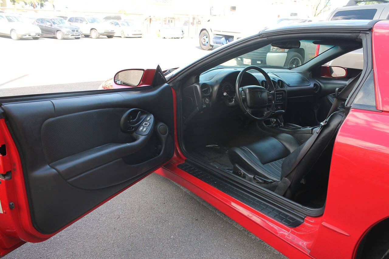 Used 2000 Pontiac Firebird Formula w/ Security Pkg RWD image 20