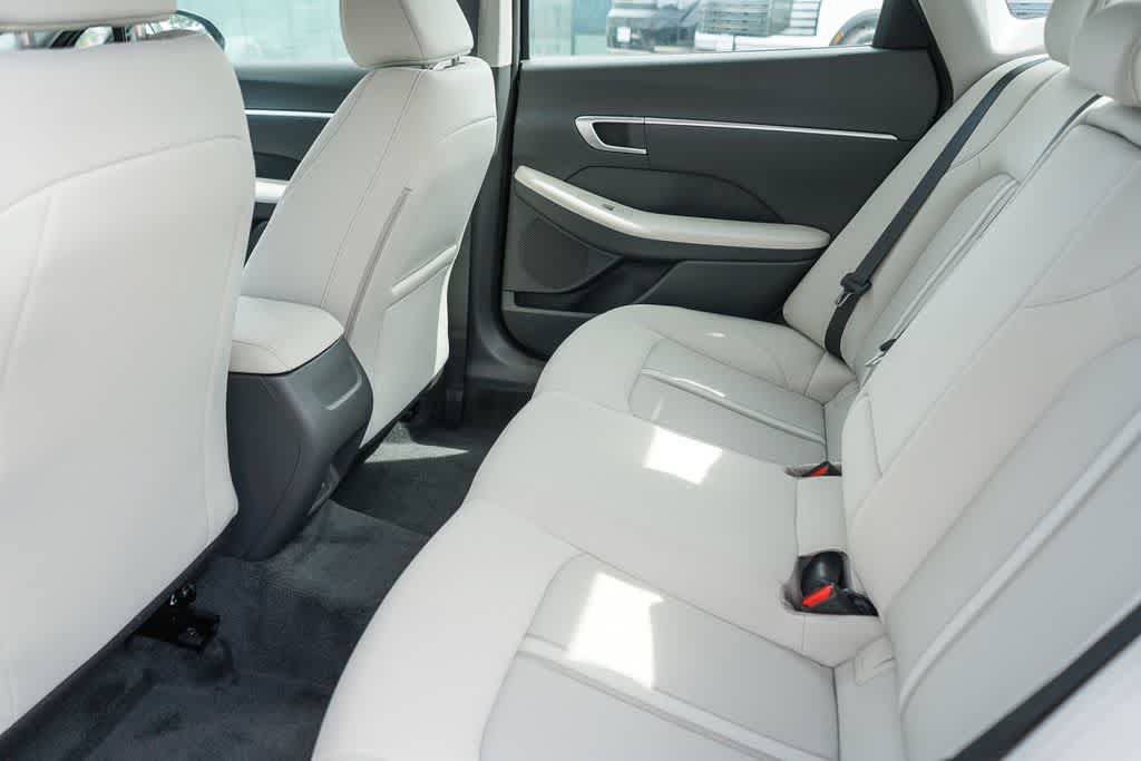 New 2026 Hyundai Sonata SEL FWD image 16