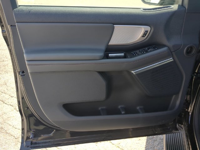 New 2025 Ford Expedition Active AWD/4WD image 19