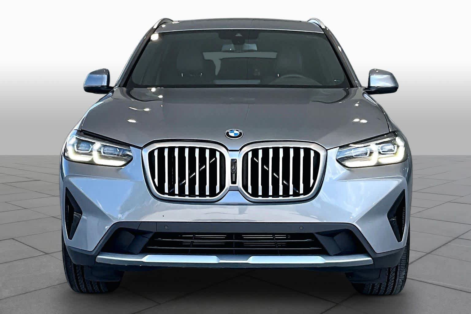 Used 2024 BMW X3 sDrive30i RWD image 3