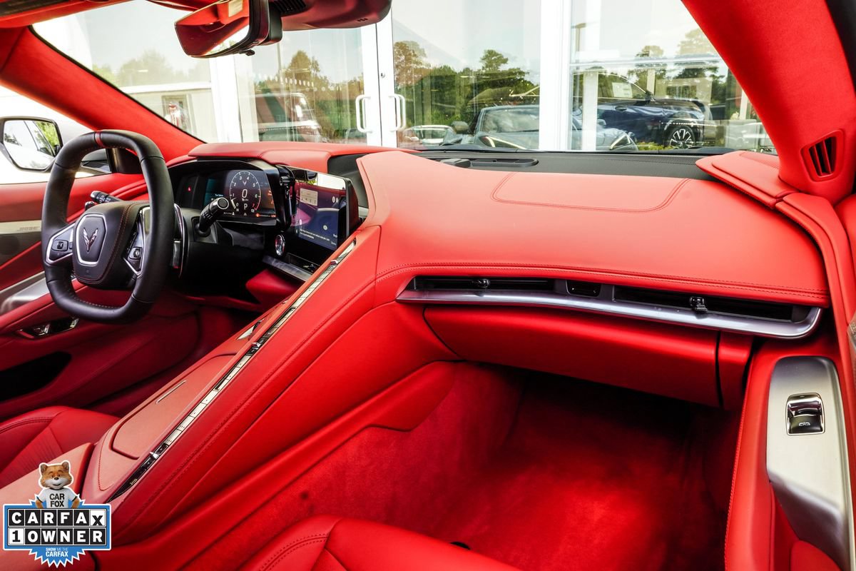 Used 2024 Chevrolet Corvette Stingray Premium Cpe w/ Z51 Performance Package RWD image 15