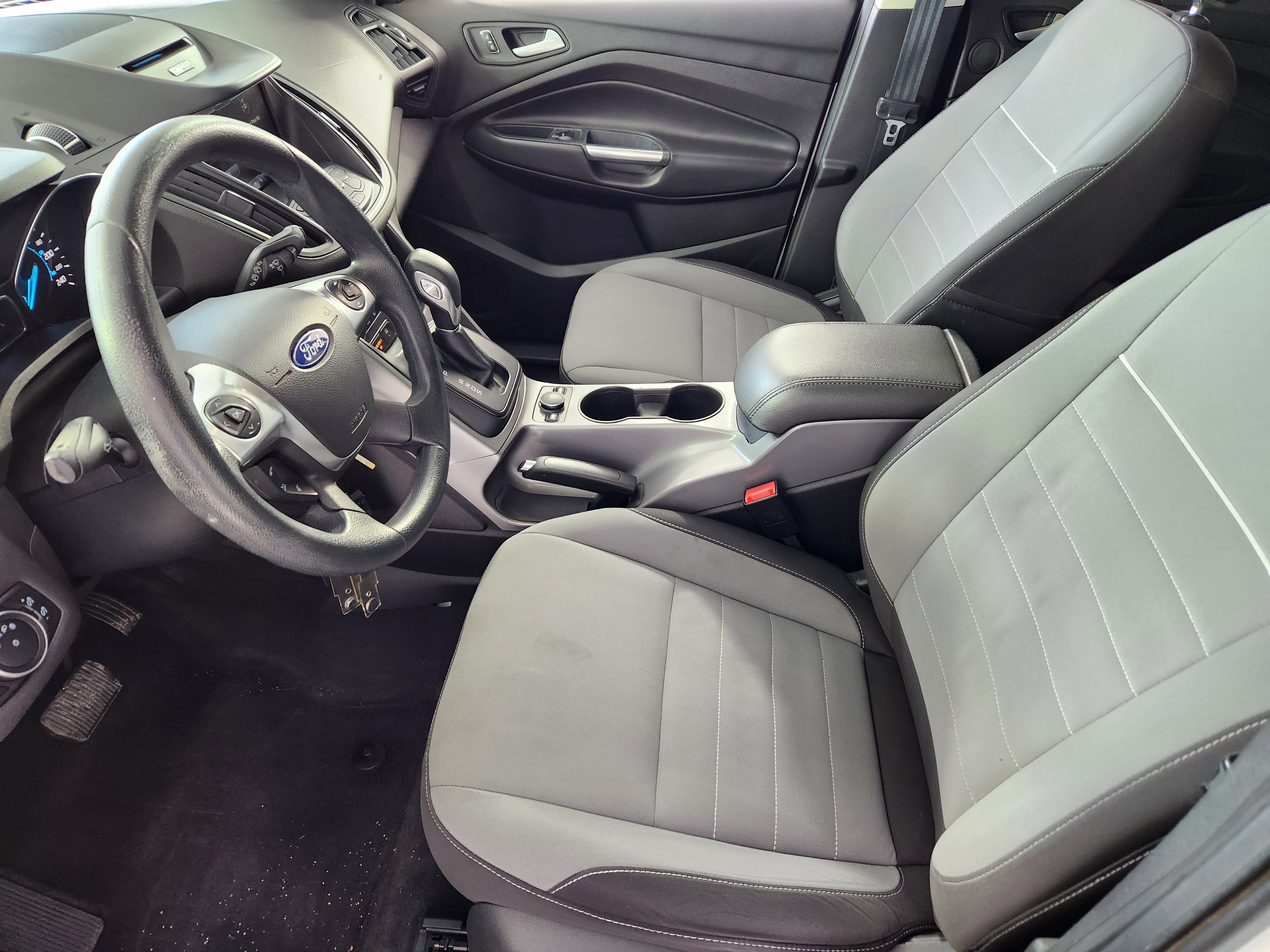 Used 2015 Ford Escape SE w/ Equipment Group 201A image 11