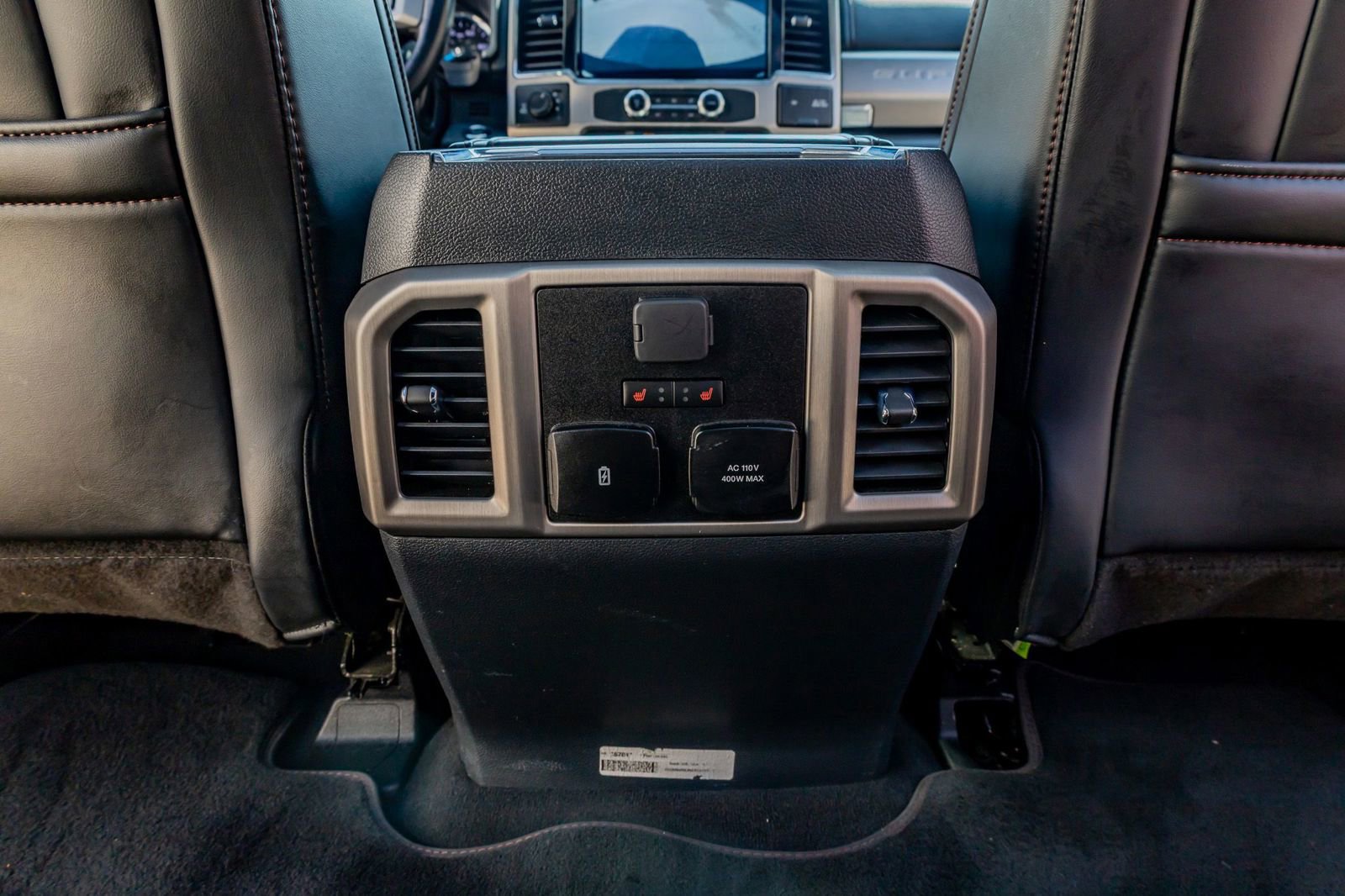 Used 2022 Ford F350 Platinum w/ FX4 Off-Road Package AWD/4WD image 31