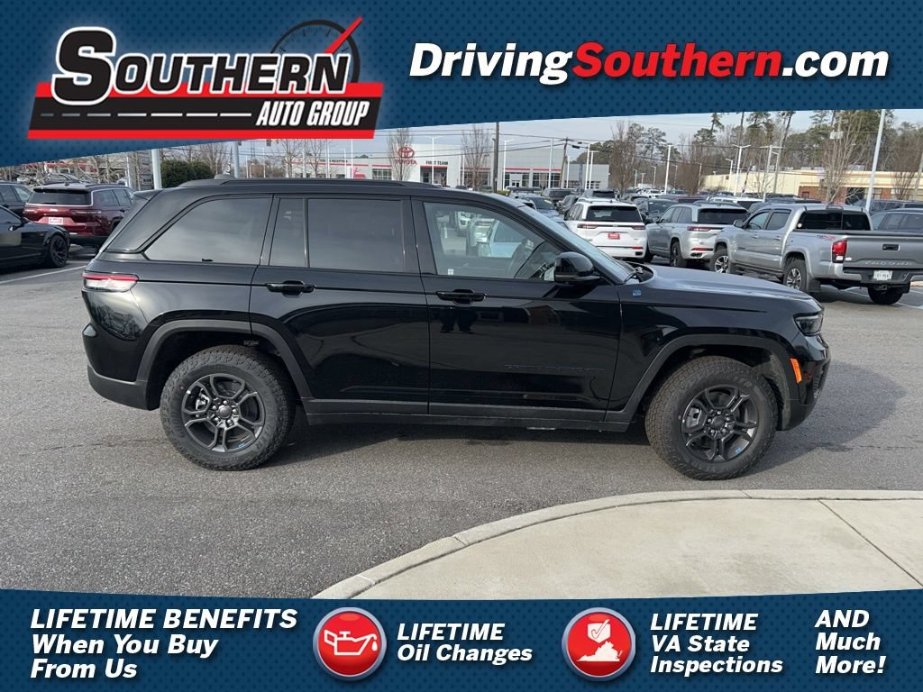 New 2024 Jeep Grand Cherokee Trailhawk w/ Advanced Protech Group II