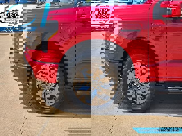 Used 2023 Ford F150 Lightning Lariat image 11