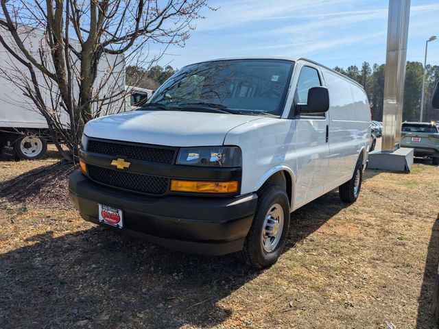 New 2026 Chevrolet Express 2500 w/ Driver Convenience Package image 5