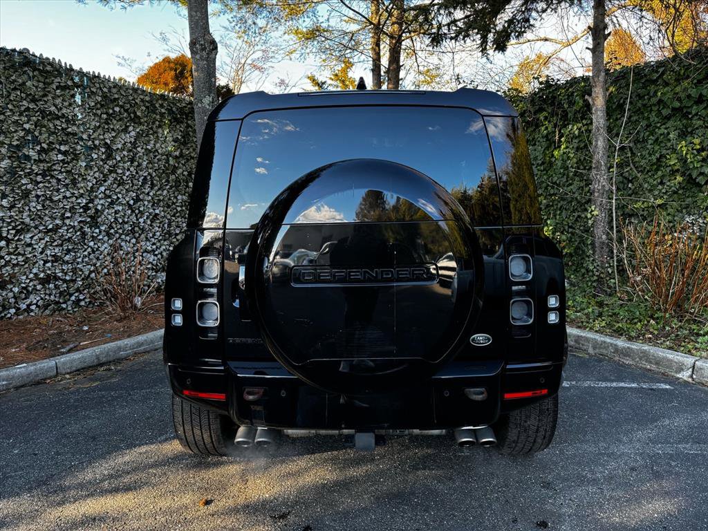 Used 2023 Land Rover Defender 110 V8 image 6
