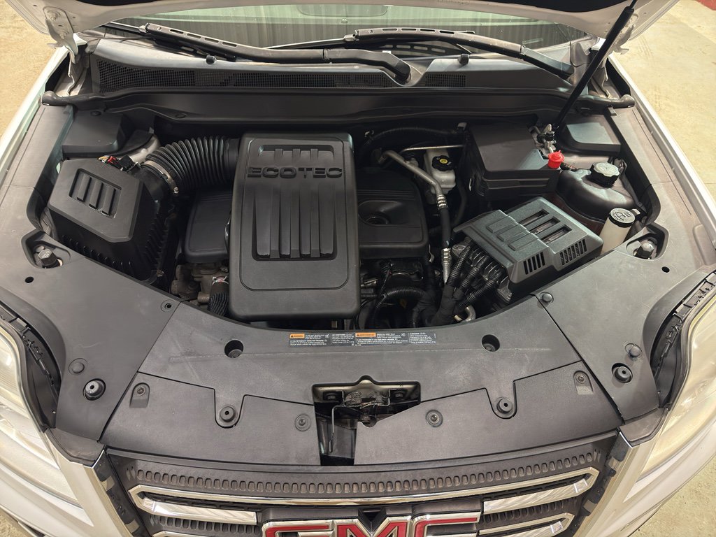 Used 2016 GMC Terrain SLT w/ Open Road Package image 32