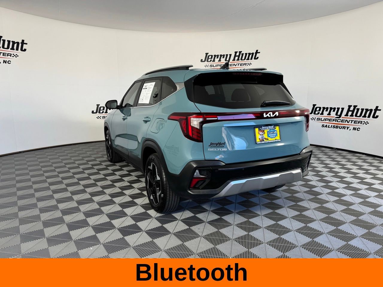 Used 2025 Kia Seltos EX image 7