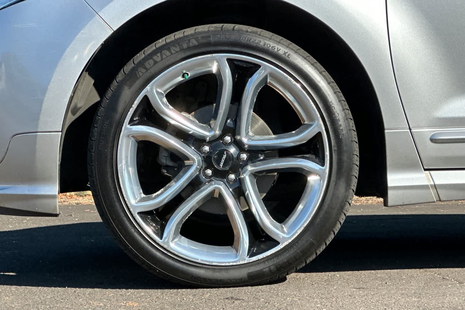 Used 2013 Ford Edge Sport w/ Driver Entry Pkg FWD image 27