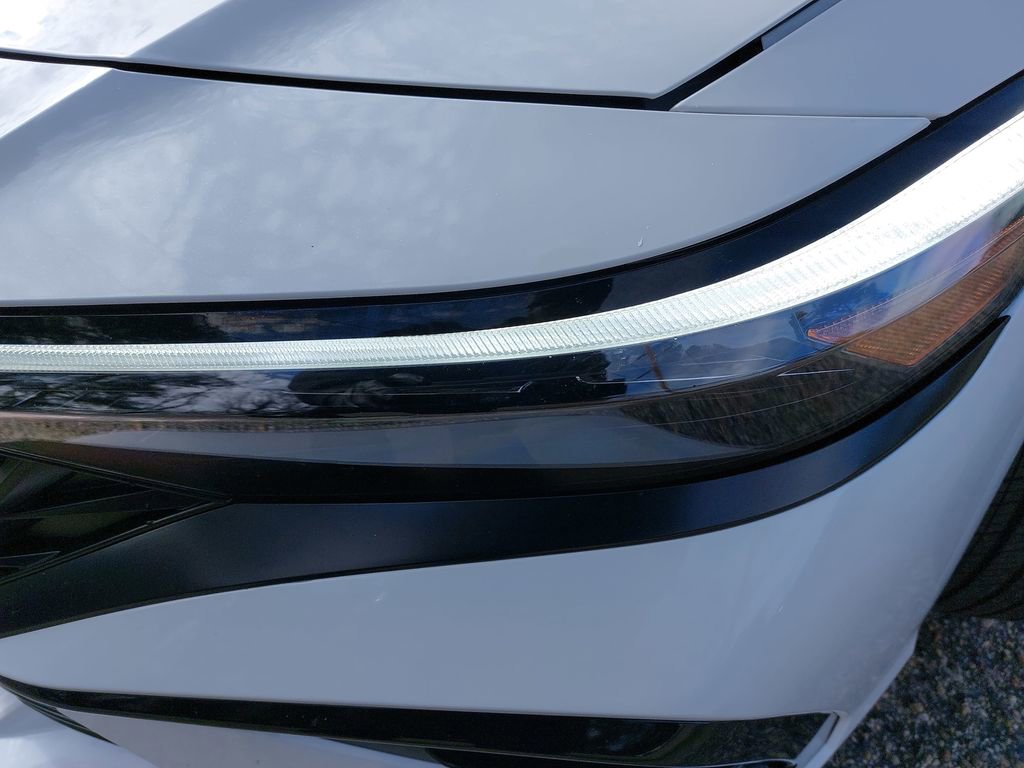 Certified 2025 Hyundai Elantra SEL w/ Cargo Package image 31