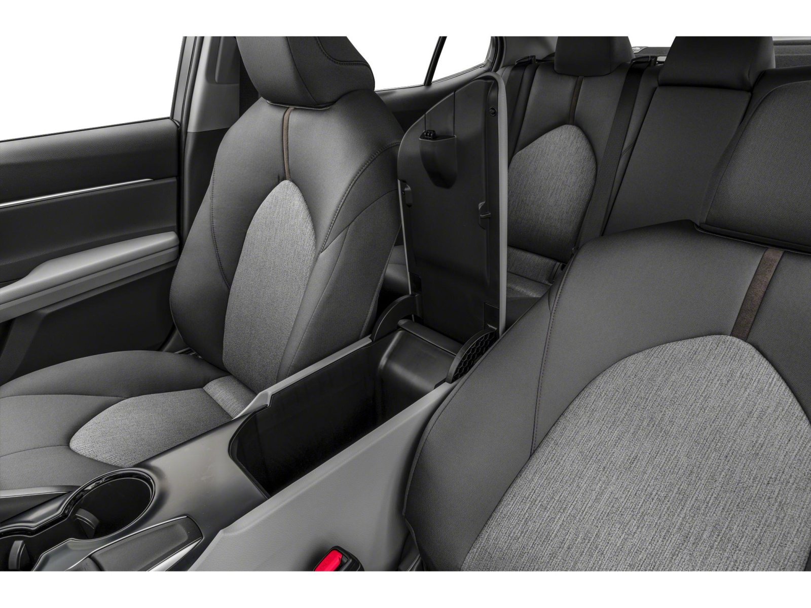 Used 2018 Toyota Camry LE image 12