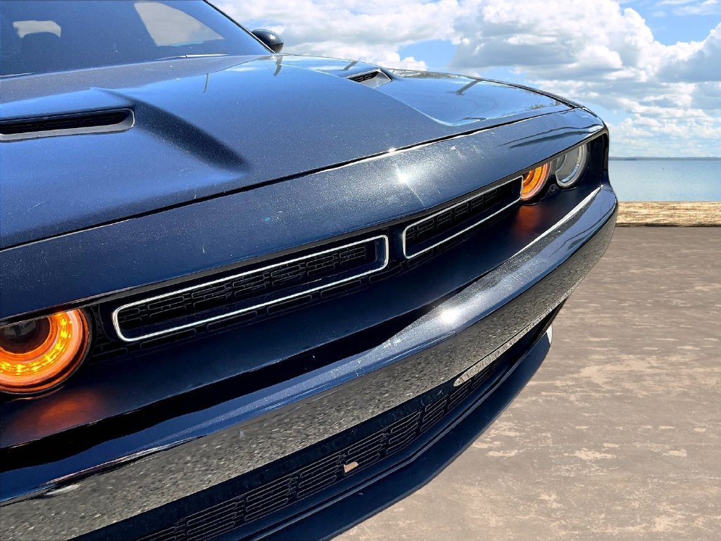 Used 2019 Dodge Challenger SXT RWD image 33