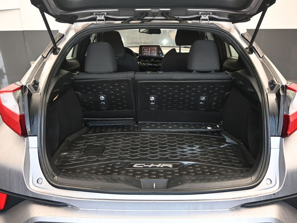 Used 2019 Toyota C-HR image 12