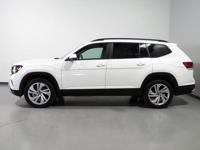 Used 2023 Volkswagen Atlas SE w/ Technology Package image 8