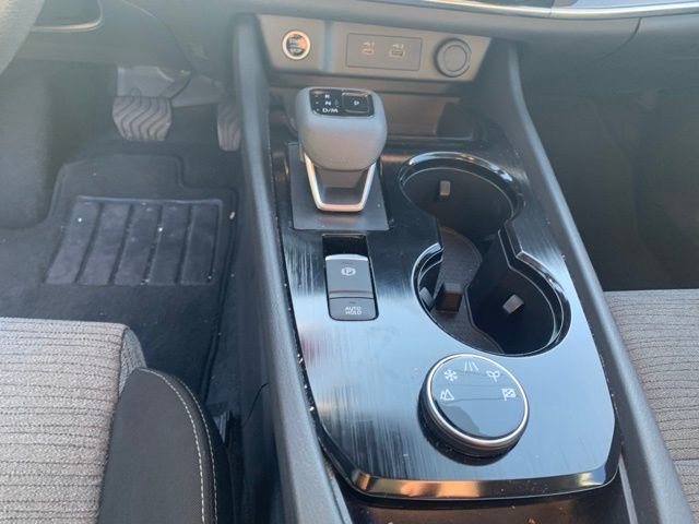 Used 2023 Nissan Rogue SV image 24