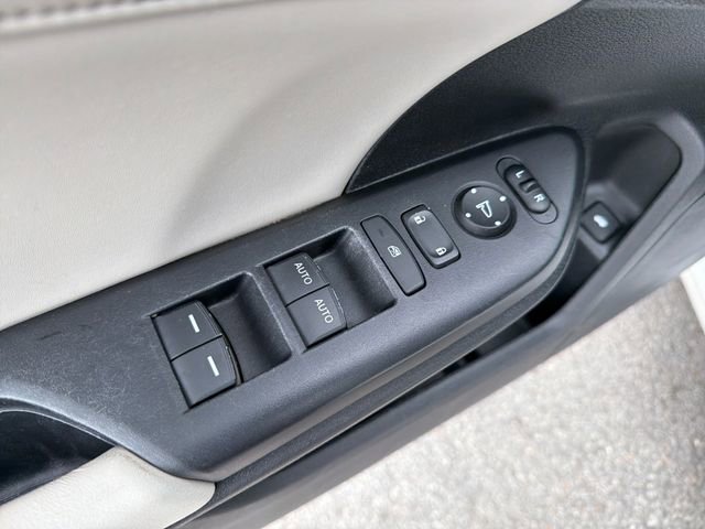 Used 2019 Honda Insight Touring image 18