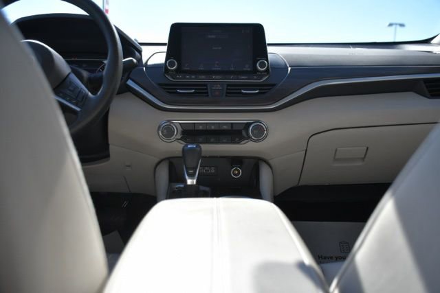 Used 2023 Nissan Altima 2.5 SV image 11