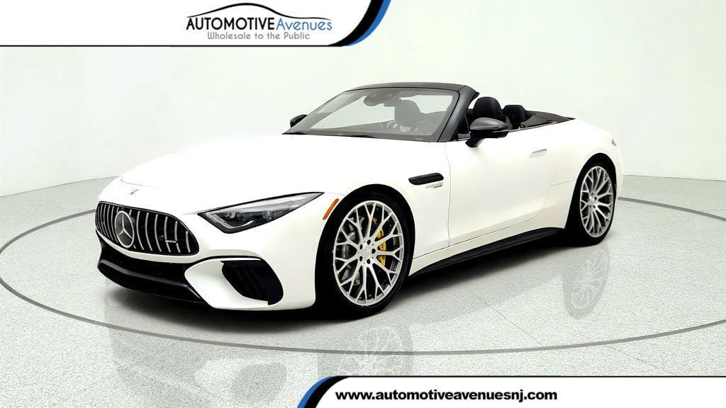 Used 2022 Mercedes-Benz SL 55 AMG 4MATIC w/ Driver Assistance Package video 1