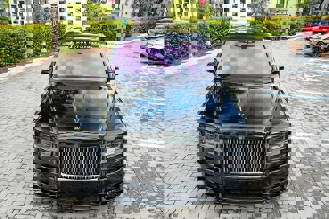 Used 2020 Rolls-Royce Cullinan Black Badge image 5