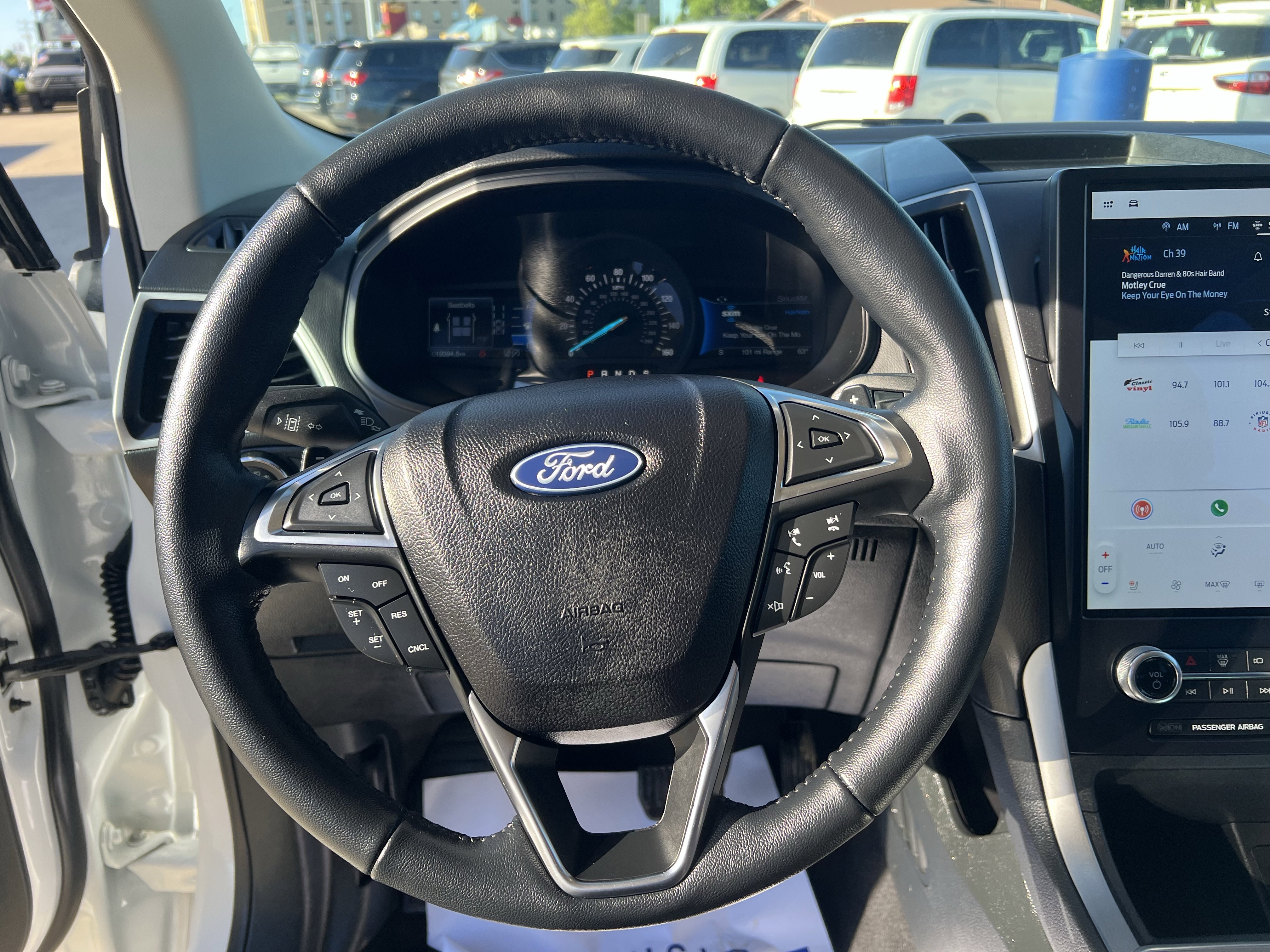 Used 2024 Ford Edge SEL w/ Convenience Package AWD/4WD image 16