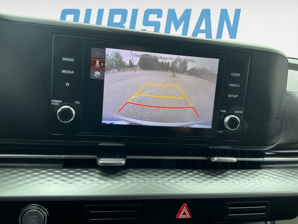 Used 2023 Kia Carnival LX image 19