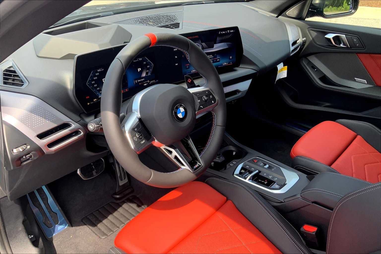 Used 2026 BMW M235i xDrive w/ Technology Package AWD/4WD image 9