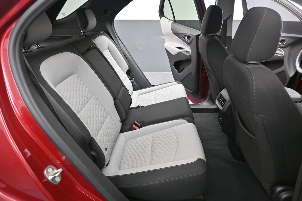 Used 2018 Chevrolet Equinox LT FWD image 32