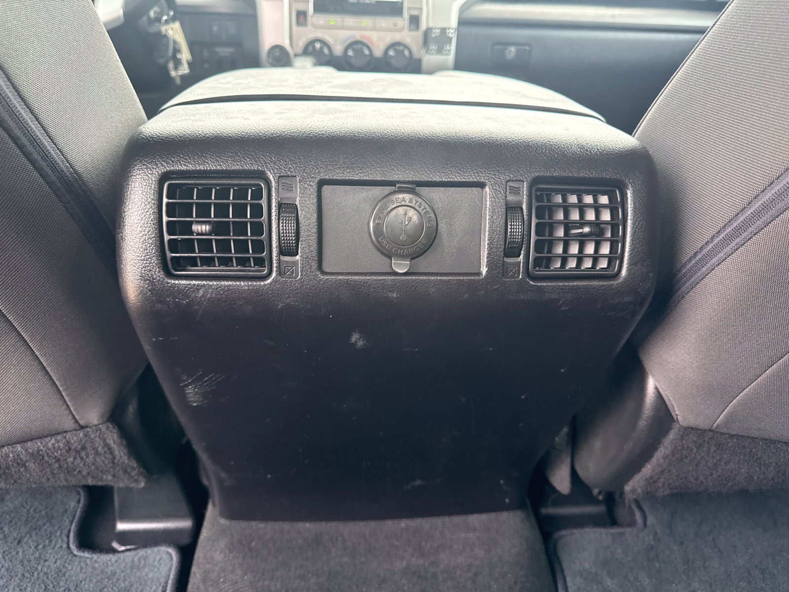 Used 2016 Toyota Tundra SR5 w/ SR5 Upgrade Package AWD/4WD image 13