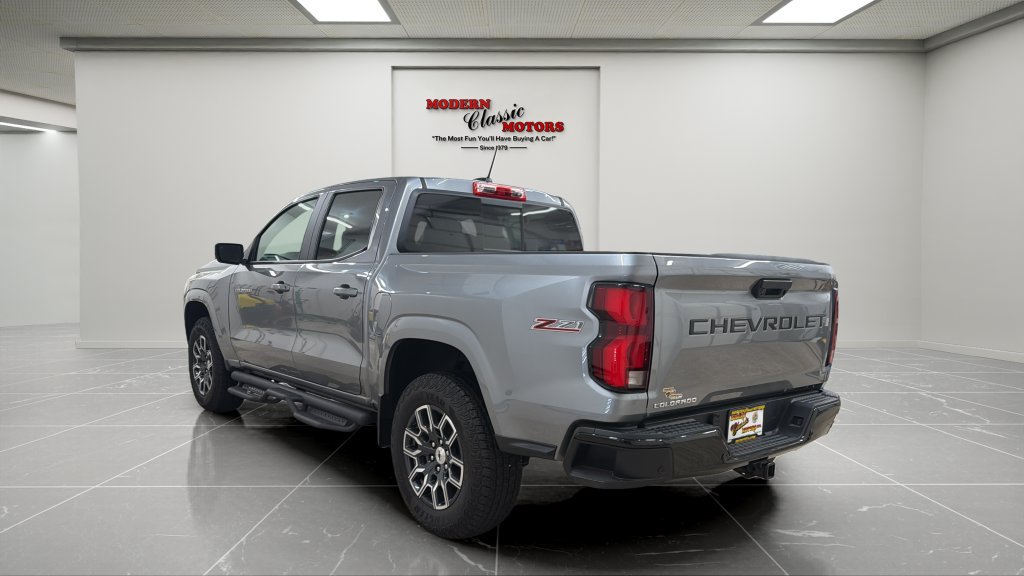 Used 2026 Chevrolet Colorado Z71 AWD/4WD image 3