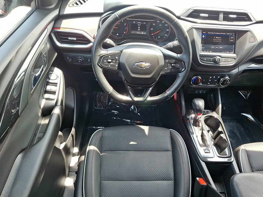 Used 2022 Chevrolet TrailBlazer RS FWD image 11