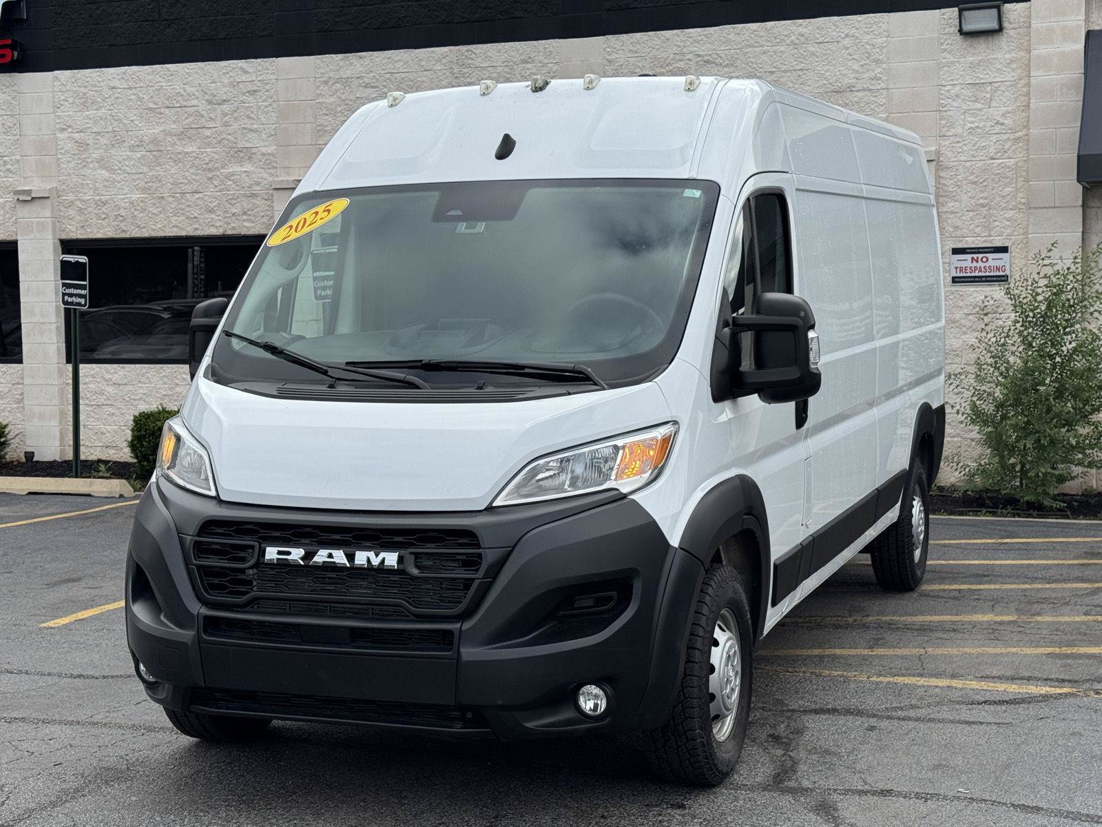 Used 2025 RAM ProMaster 2500 w/ Convenience Group FWD image 16