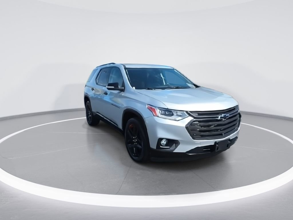 Used 2021 Chevrolet Traverse Premier w/ Redline Edition image 2