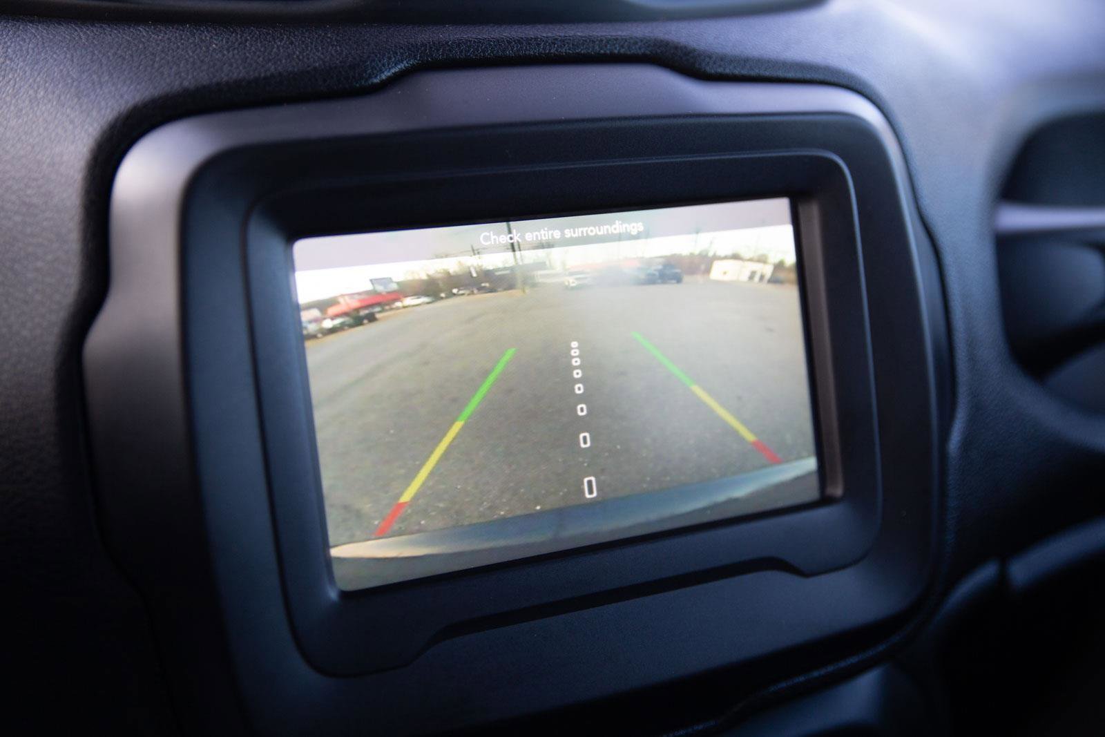 Used 2020 Jeep Renegade Sport w/ Sport Appearance Group image 19