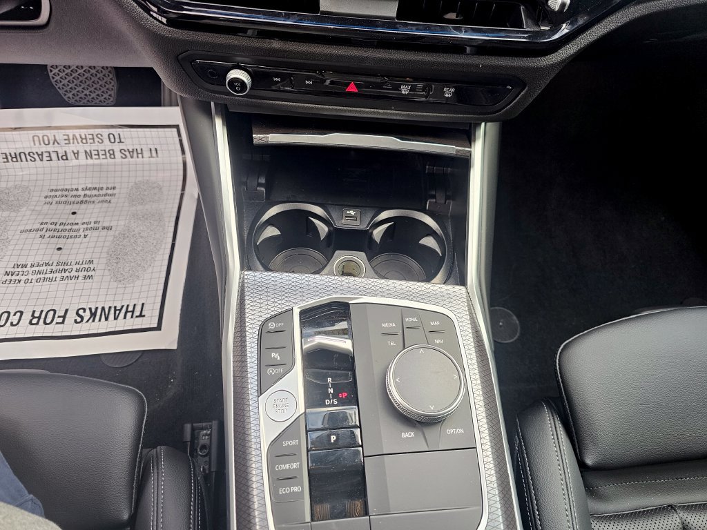 Used 2025 BMW 330i xDrive Sedan w/ Premium Package AWD/4WD image 22