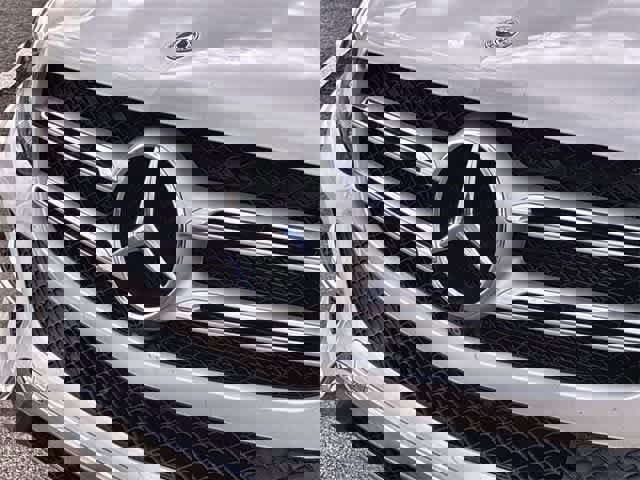 Used 2019 Mercedes-Benz GLE 400 4MATIC image 12