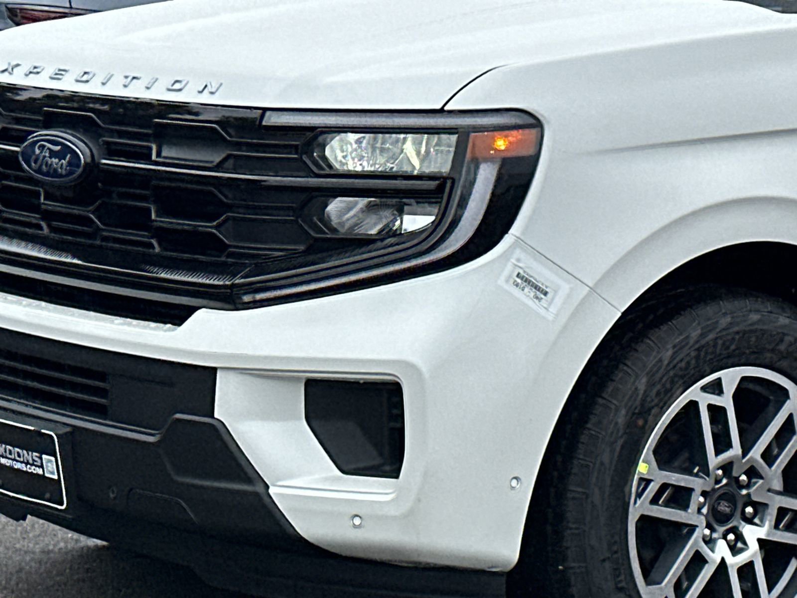 New 2025 Ford Expedition Max Active image 2